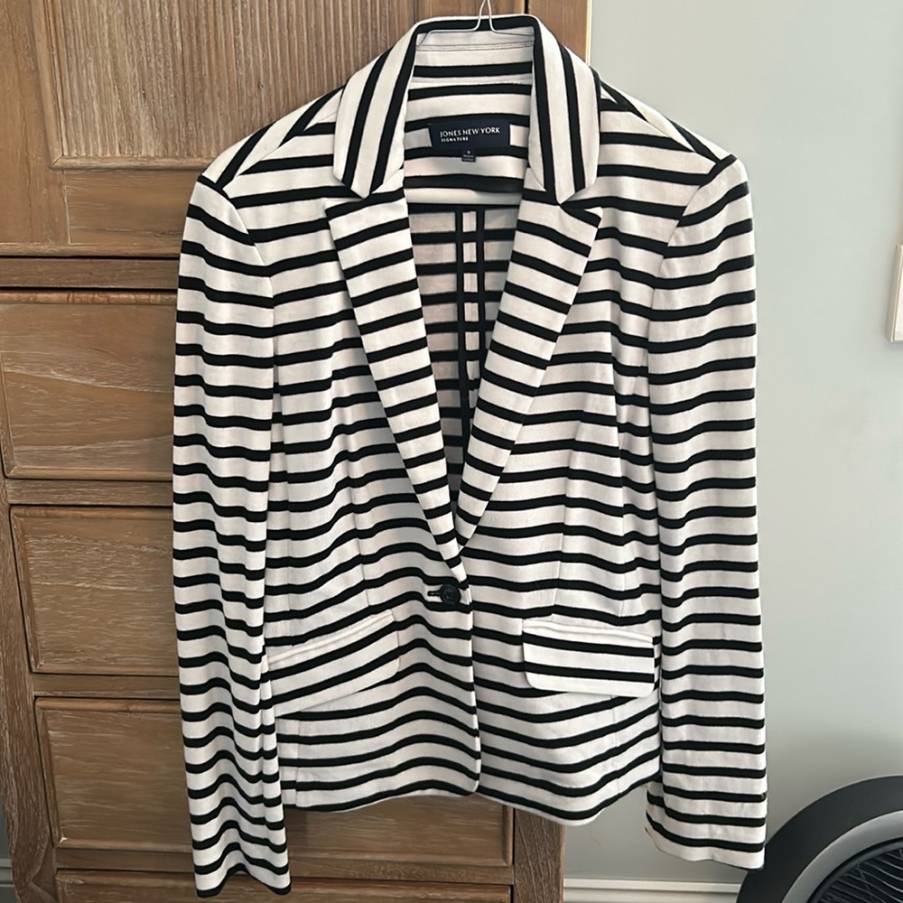 Jones New York Blazer